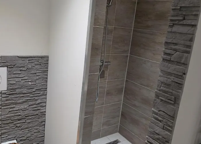 Huehnerstall Nahe Duesseldorf Апартаменты Эркрат